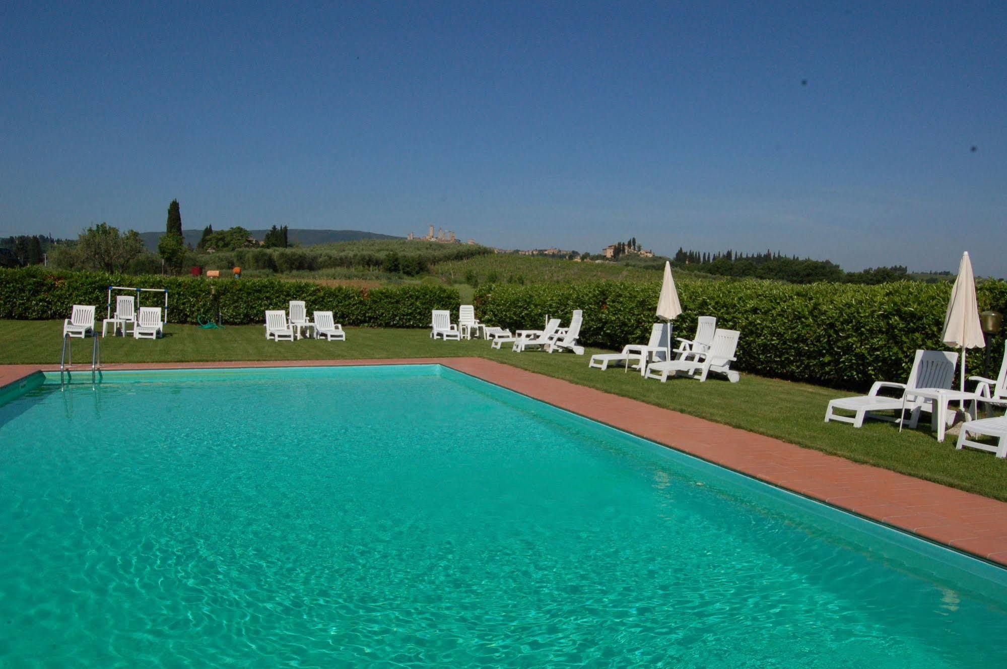 Agriturismo Torre Prima Holidays San Gimignano Exterior photo