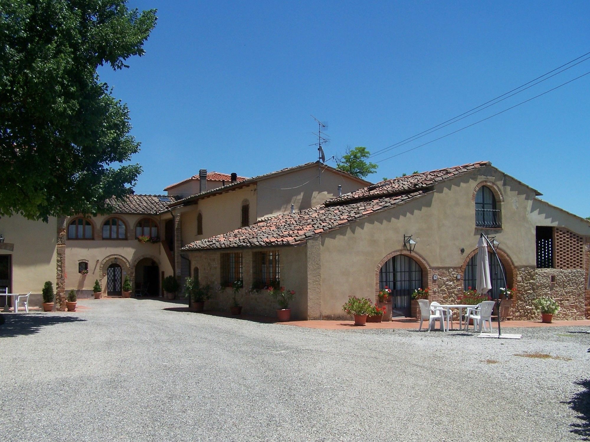 Agriturismo Torre Prima Holidays San Gimignano Exterior photo